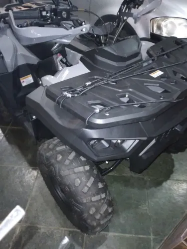 Vendo quadriciclo 200cc, 2026, 50km apenas rodado e documentado no meu nome.