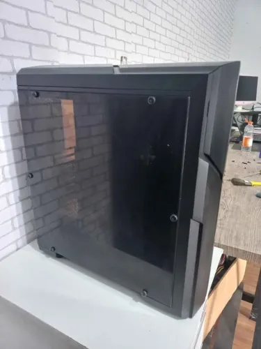 Gabinete Gamer Mymax lateral Acrilico