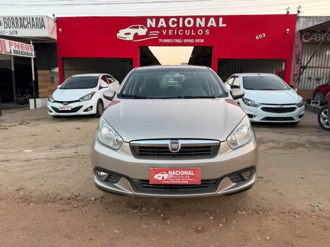 Fiat Grand Siena Attrac. 1.4 EVO F.flex 8V 2013