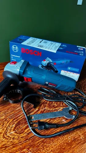 Lixadeira Bosch Esmerilhadeira GWS 700, 710W 220V - Nova