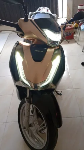 Honda PCX , SH DLX 150 CC ano 2018