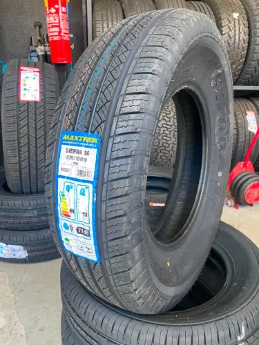 Pneu 235/70/R16 modelo HT original na marca  Maxtrek Radial com mais qualidade 