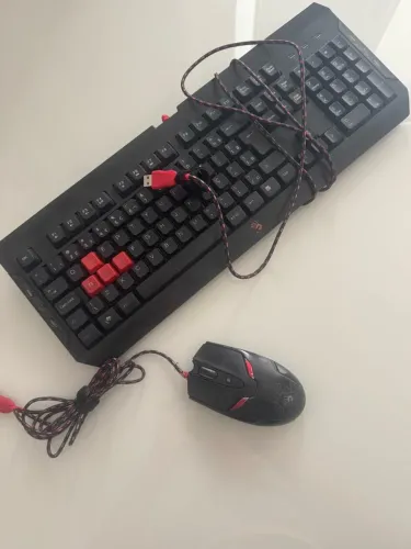 Teclado e Mouse