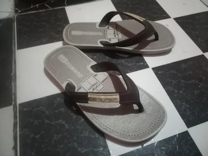 Sandália Danper cinza masculina infantil.