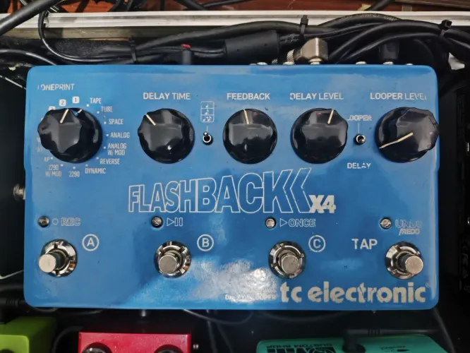 Pedal Delay Flashback X4 TC Eletronic