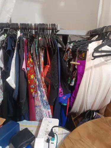 Vendo lote de roupa usada para brechó