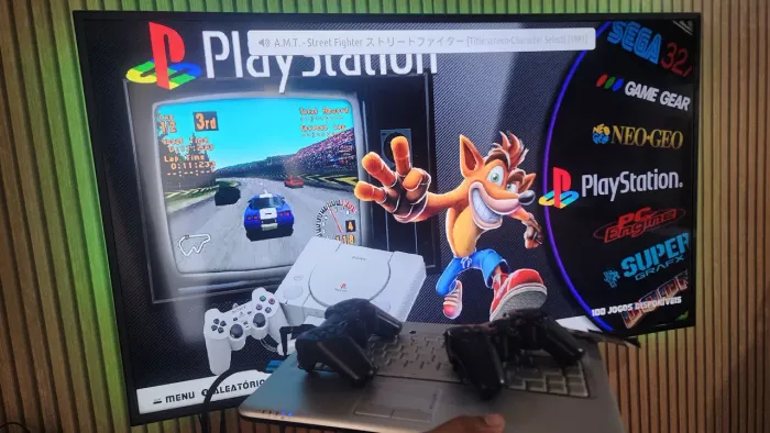 Vendo Notebook com Batocera e jogos retrô + 2 controles sem fio