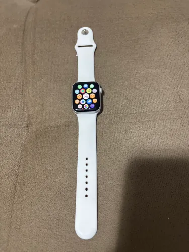 Apple Watch SE ( 2 geração )  44 MM Conservado