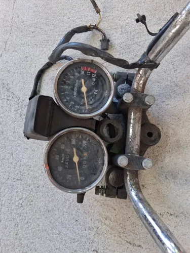 vendo guidao e conta-giros e velocímetro intruder 125