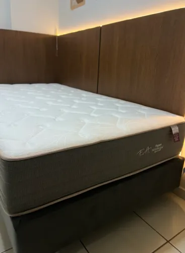 Cama box de viúva com colchão da marca F.A colchões
