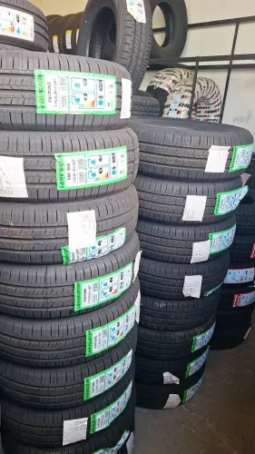 PNEU ORIGINAL 175/65/14
