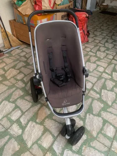 Carrinho de bebe quinny até 15kg