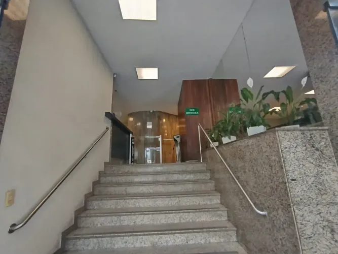 ALUGA/ SALA/ SANTO AGOSTINHO/ 28M²/ RUA MATIAS CARDOSO 63 / PRÓXIMO ASSEMBLÉIA
