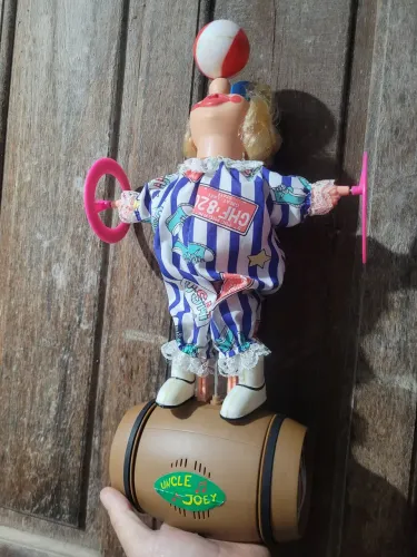 Palhaço malabarista anos 90