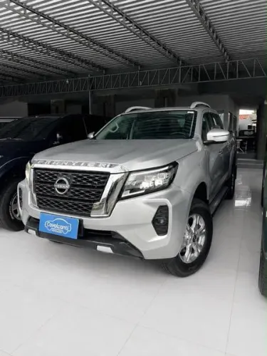 Nissan Frontier SE CD 4X4 2.3 Bi-TB Diesel Aut. 2024