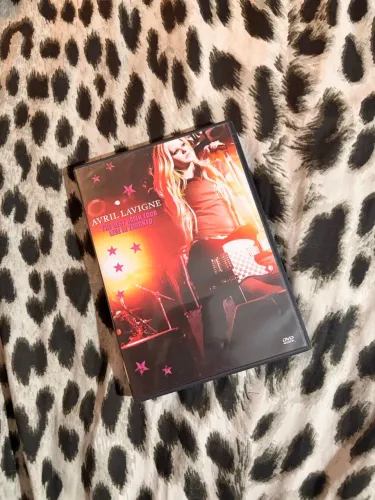 dvd avril lavigne the best damn tour