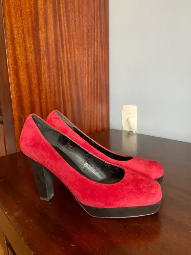 Vermelho salto couro 37/37.5