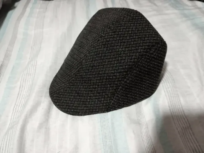 Boina cinza simples , tamanho 58