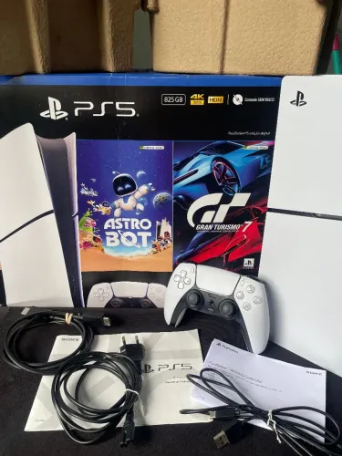 PS5 SLIM DIGITAL NA CAIXA
