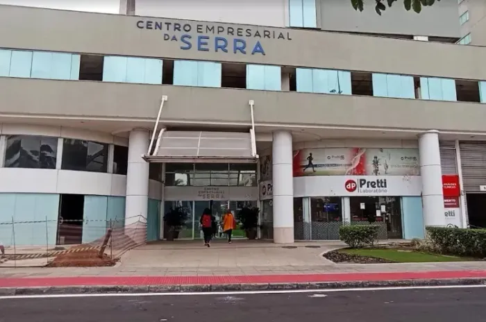 OPORTUNIDADE - Sala Comercial no Centro Empresarial da Serra em Laranjeiras