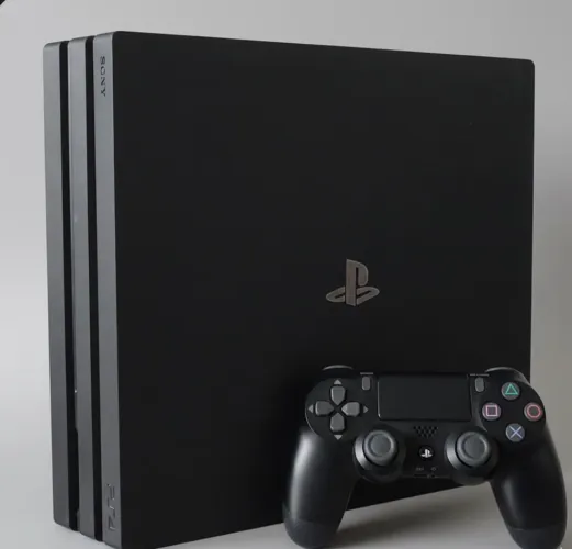 PS4 PRO 1 TB + kit refrigeração