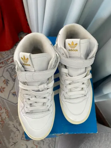 Tenis Adidas Forum Bonega Midi W tamanho 35 com caixa 