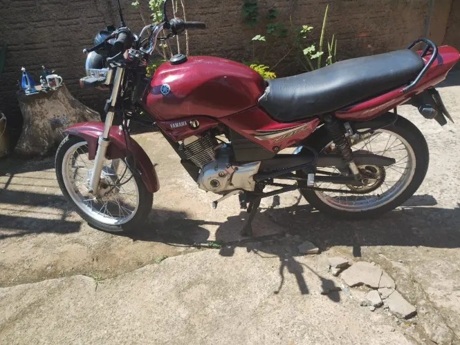 Barbada quem quer uma moto em dia e barata.