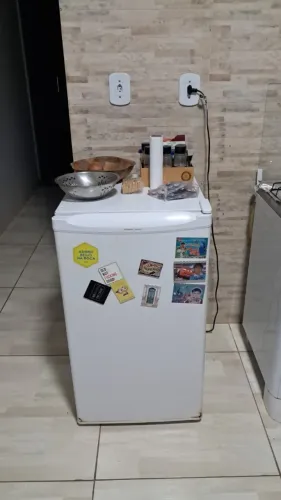 GELADEIRA COMPACTA (NÃO É FRIGOBAR)  | RETIRADA: SÃO SEBASTIÃO