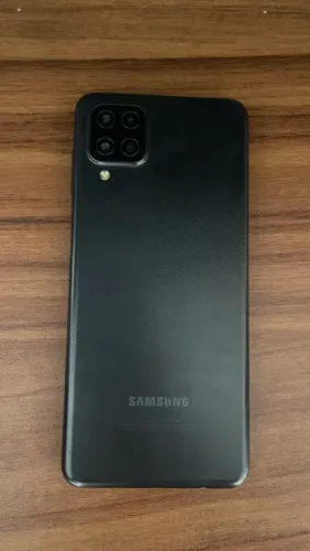 Vendo celular A12 todo bom 350 tem conversa no valor