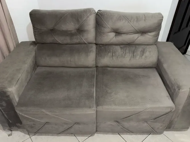 Sofá 2 lugares retrátil cinza 