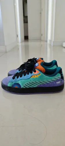 Tênis Puma modelo "Dia de Los muertos"