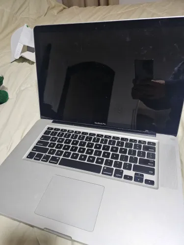 MAC BOOK PRO