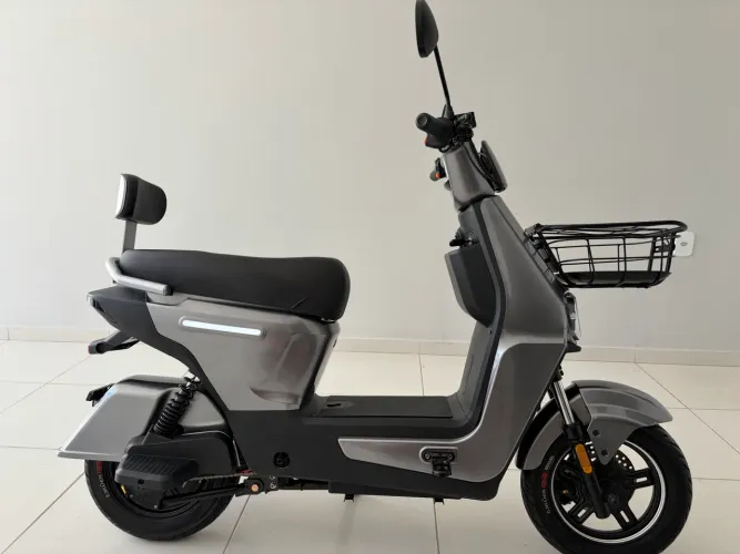 Motinha elétrica zero km 1000 watts bateria de lítio com Bluetooth vem com nota fiscal