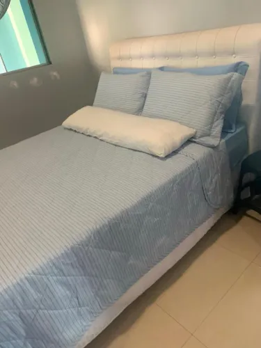 Cama queen size + cabeceira