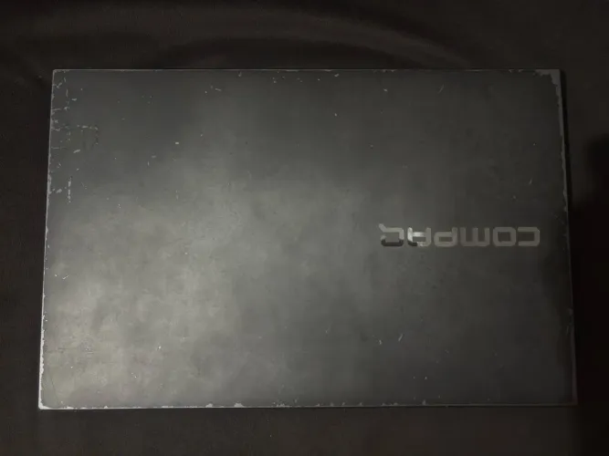 Notebook compaq i15 ssd 222g com mal contato no teclado
