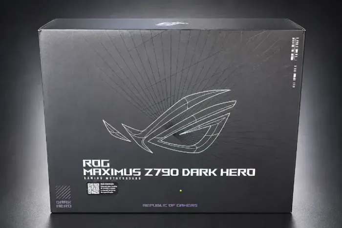 KIT HIGH-END ASUS ROG MAXIMUS Z790 DARK HERO + Intel Core i7-13700K