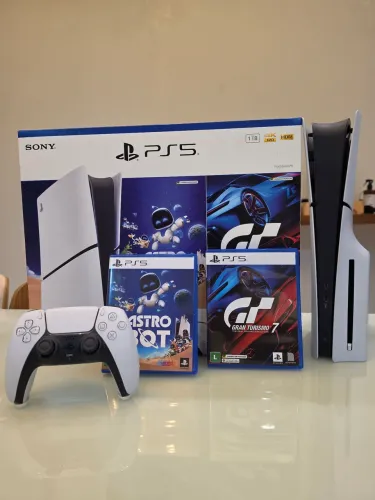 PlayStation 5 Slim C/ Leitor 1TB