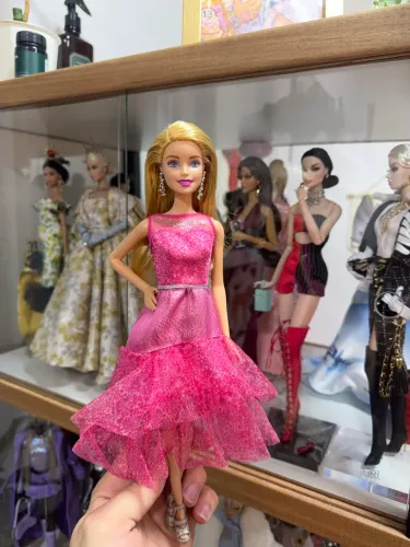 mattel boneca barbie coleção pink and & fabulous collection 2014 edição especial