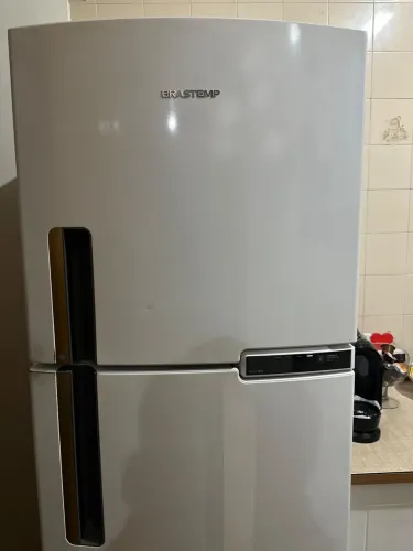 Geladeira Brastemp Frost Free 375L (BRM44HB)