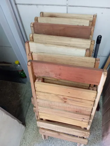 Jogo de mesa e cadeiras