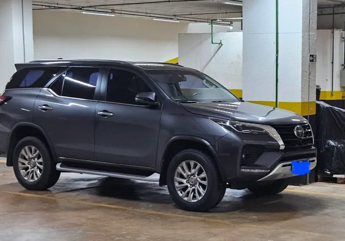 Toyota Hilux SW4 SRX 4X4 2.8 TDI 16V Dies. Aut. 2022