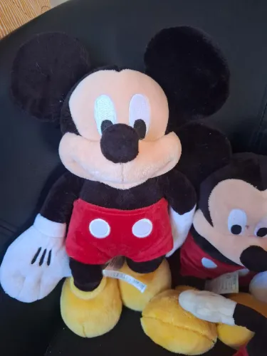1 Mickey pelucia Disney 30 cm 