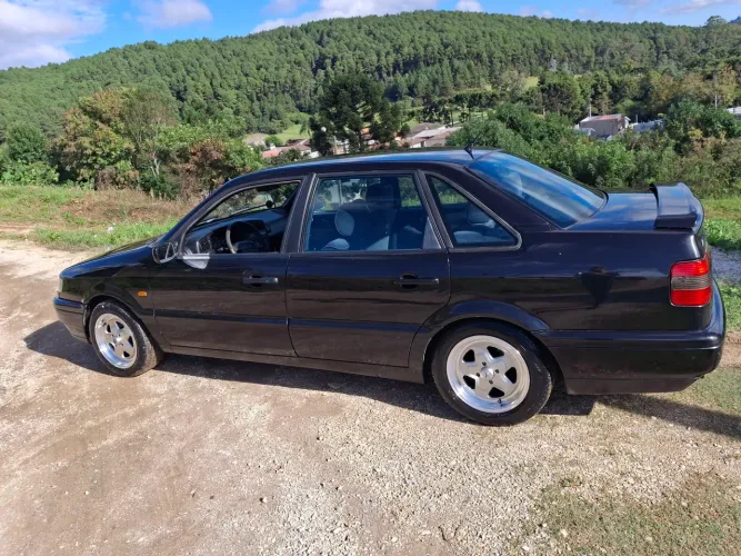 Volkswagen Passat 2 1995