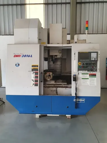 Centro de usinagem Doosan DMV3016L