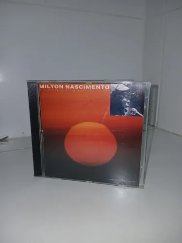 cd milton nascimento o planeta blue na estrada do sol