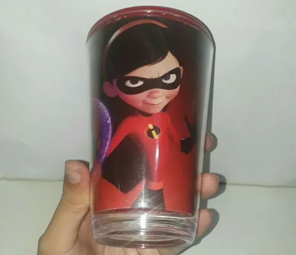 Lindo Copo do Cinemark para o filme Os Incríveis 2 modelo Violeta 