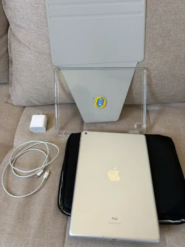Vendo IPad 9 Geração 256GB Prata