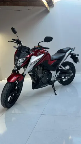 CB TWISTER 300F CBS