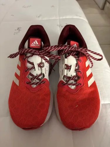 Tênis Adidas Cloudfoam 