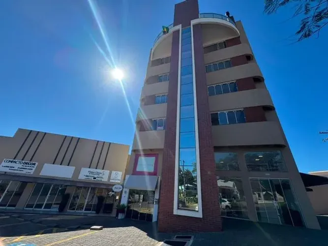 Apartamento com 3 Quarto(s) e 2 banheiro(s) para Alugar, 97 m² por R$ 3500 / Mês